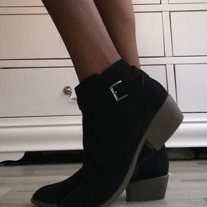 ankle boots